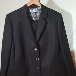 TAHARI Chevron Pattern Jacket with pants